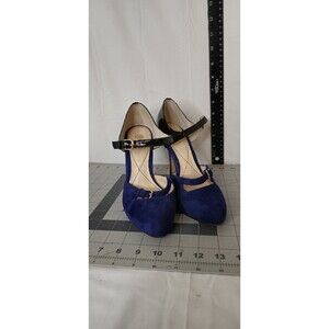Isola Irisa Suede 4 1/4" Mary Jane Stiletto Size 7